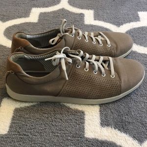 Clark’s casual shoes